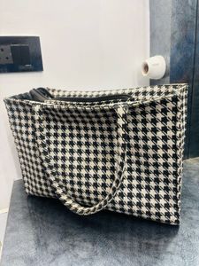 Multifuctional tote bag