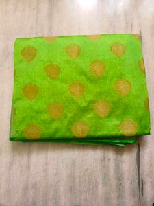 Regal Green &amp; Gold Brocade Saree Set 🦜