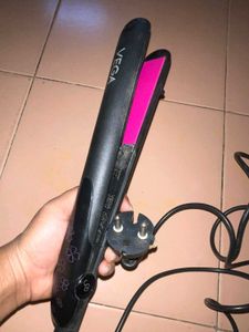 VEGA Hair Straightener