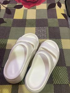 Super Soft White Cushion Slides