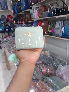 A Pretty Wallet ( Clutche) For Women