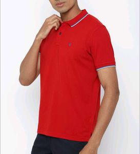 benetton branded tshirt like new red