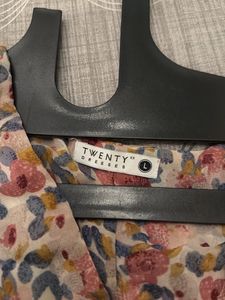 Floral Ruffle Crop Top