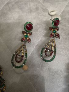 Red &amp; Green Jewel Necklace Set
