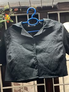 Selling A Black Shirt For Women