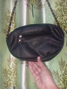 🖤New Slingbag For Girls🖤