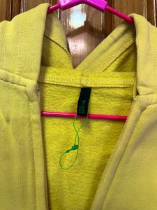 Sweatshirt Zipper
