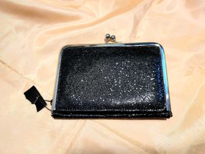 CLARKS Clutch