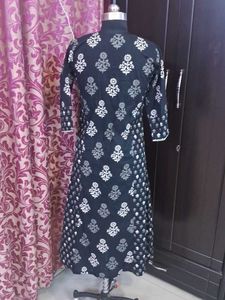 Elegant Black Floral Kurta N Plazoo