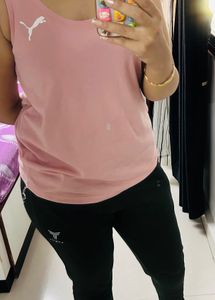 Jeggings And Gym Wear Top