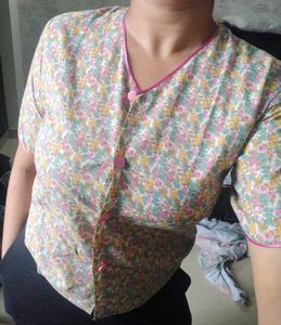 Cute Mulitcolor Floral Printed Top