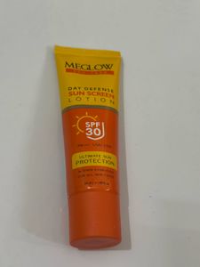 Me glow Sunscreen Lotion