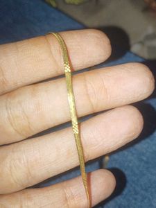 Elegant Gold Tone Necklace