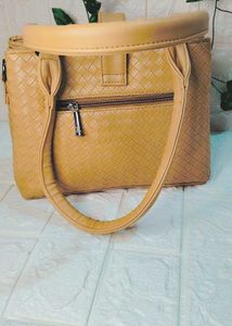KISH Brand Hand Bag 🛍️