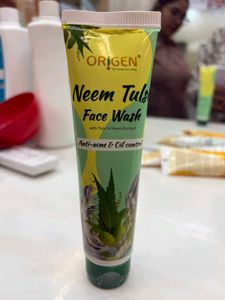 Origen Neem Tulsi Face Wash