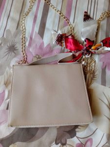 Pretty Beige Sling Bag🎀