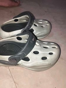 Chote Bacchon Ke Chappal 6 Sal K