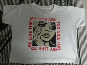 Y2K style graphic crop top💋