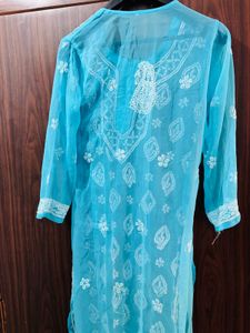 Chikankari Floral Kurties With T Shirt Free