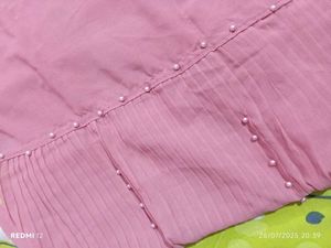 Pink Pleated Pearl Stole