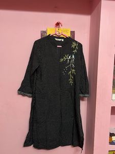 Black Kurti