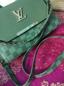 Today&#39;s Offer Only Stylish Lv Handbag + Sling Bag