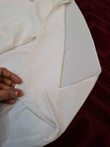 Elegant White Sleeveless Top