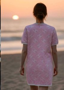 Sale 🎊🎆🎄🎉Chanel Pink Graphic T-Shirt Dress