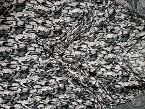 Cotton Black And White Top