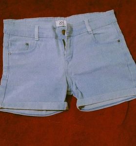 denim shorts light blue