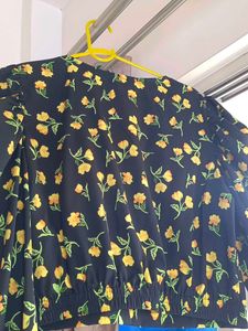 Floral Print Crop Top