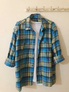 &#34;Checkered Charm: The Ultimate Casual Shirt&#34;