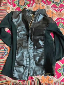 Leather Jacket 🧥 Brings Warmth Protecs Body