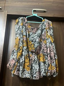Floral print peplum Top