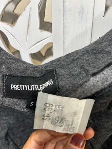 🔖New With Tag Gray Long Sleeve Crop Top