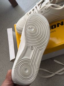 Jordan of white shoes