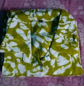 Green &amp; White Kurta Set