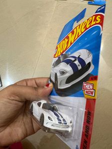 Hot Wheels Porsche &amp; Viper Set