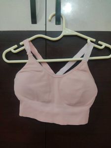 Black Wireless Sports Bra