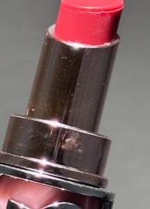 Yves Saint Laurent (YSL)