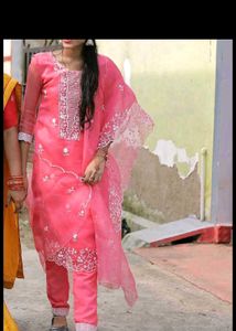 Combo Kurta Set For Women With Free Gift Earring😍