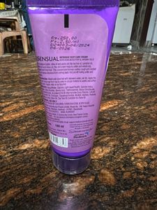 ESSENSUAL Intensive Foot Care Cream (100ml)