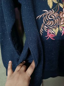 La-vita Winter Sweatshirt
