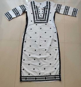 Rakul Preet White Black embroidered Kurta
