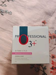 Professional 03+ D-tan Scrub