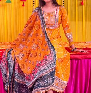 Gorgeous Orange Bandhani Salwar Kameez