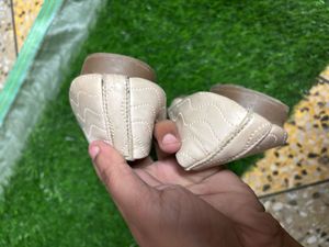 Comfortable &amp; Fashionable Bellies for Women