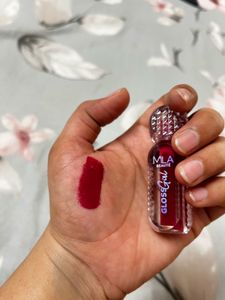 MILA Beaute Gloss Girl