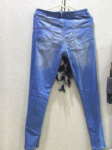 👖LIGHT BLUE SKINNY JEANS👖