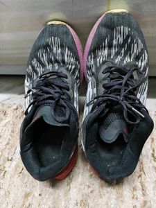 PriceDrop🚨Asics Running Shoe- Like New 8.5 number